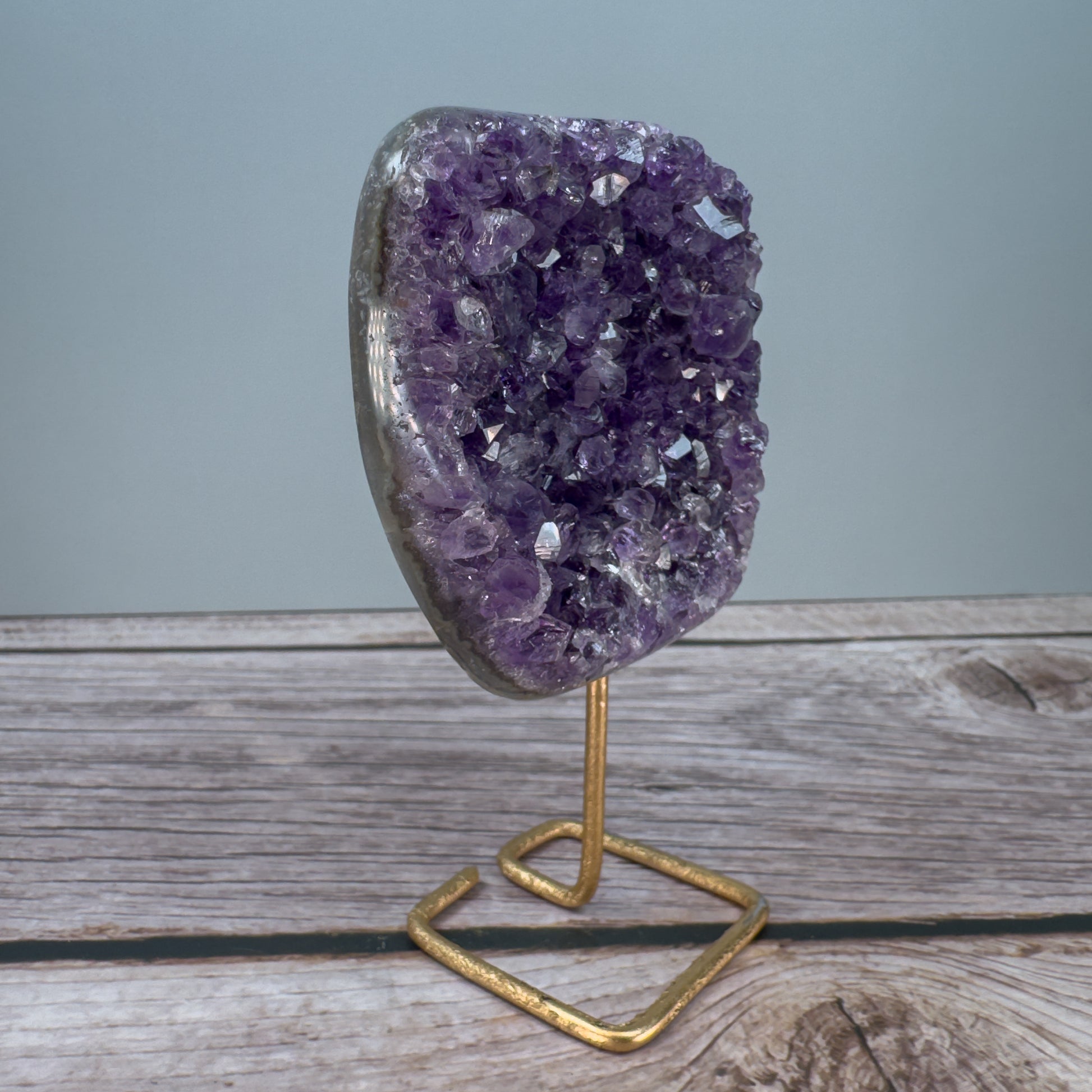 Amethyst On Stand – 800004 (3)