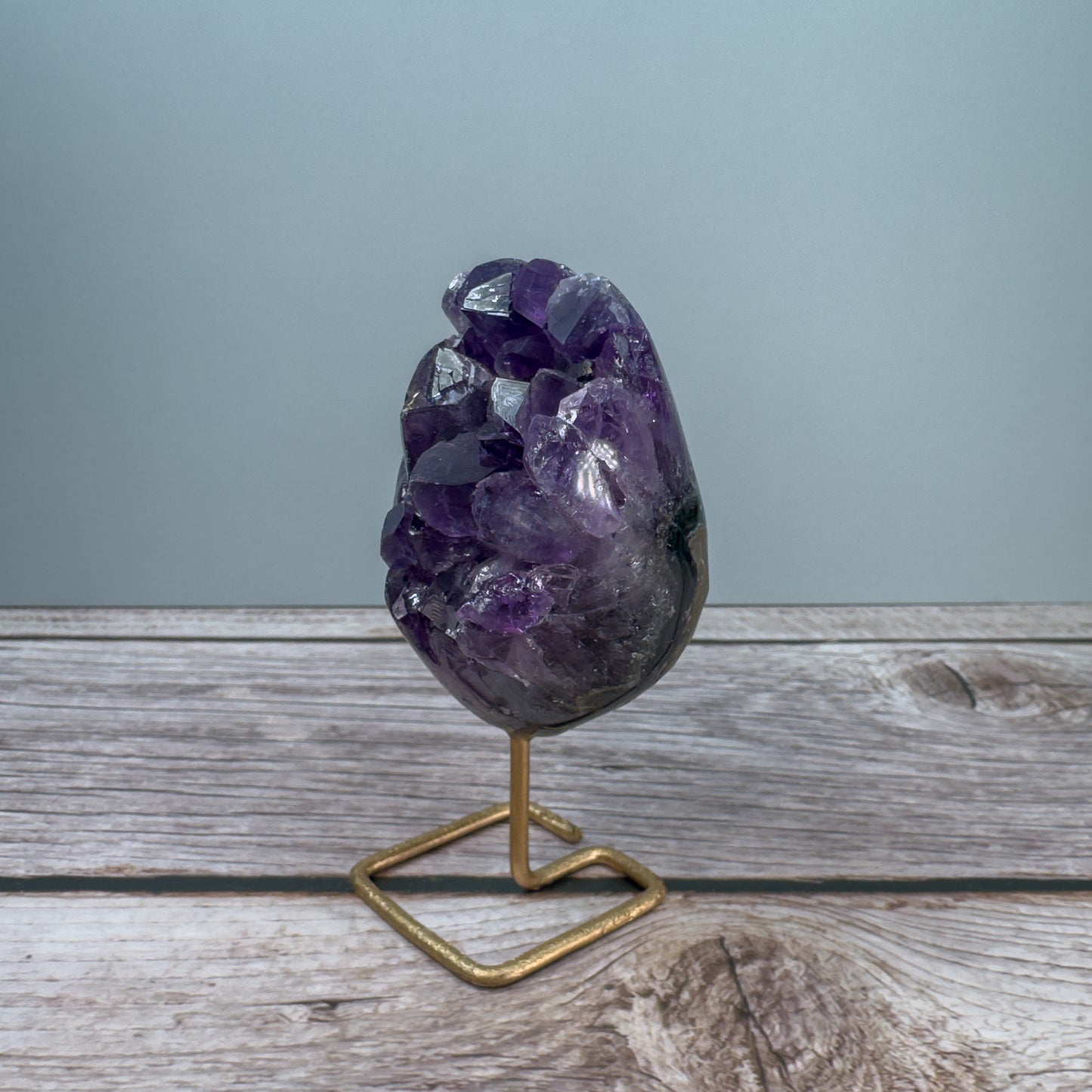 Amethyst On Stand – 800005 (2)