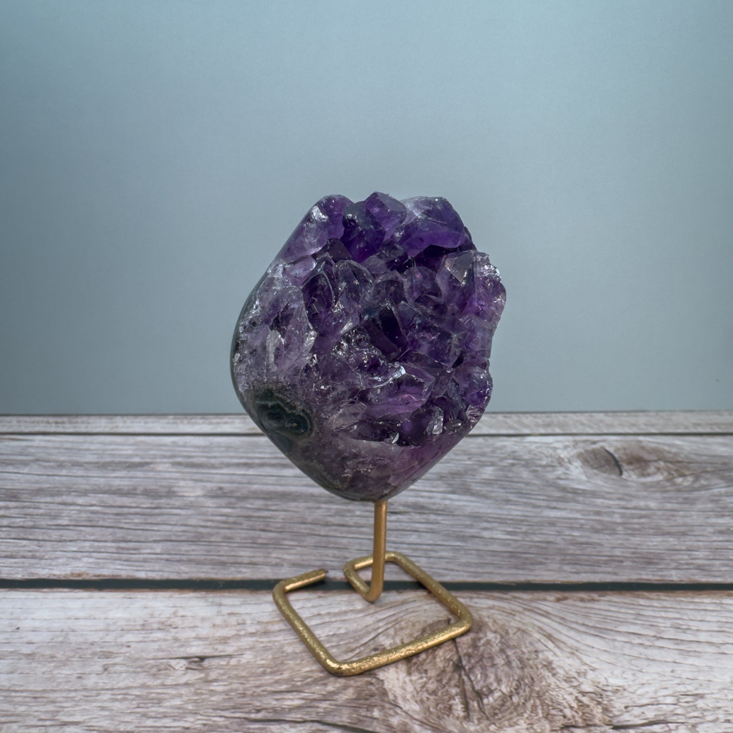 Amethyst On Stand – 800005 (3)