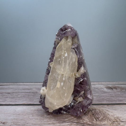 Amethyst Tower – 800036