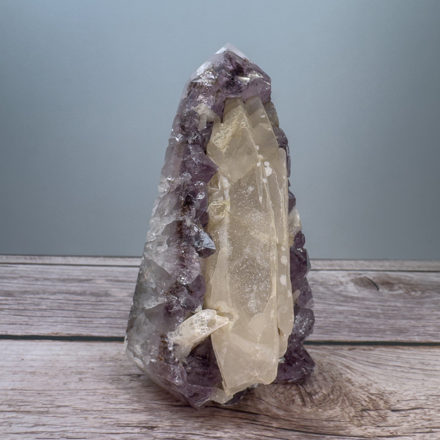 Amethyst Tower – 800036 (3)