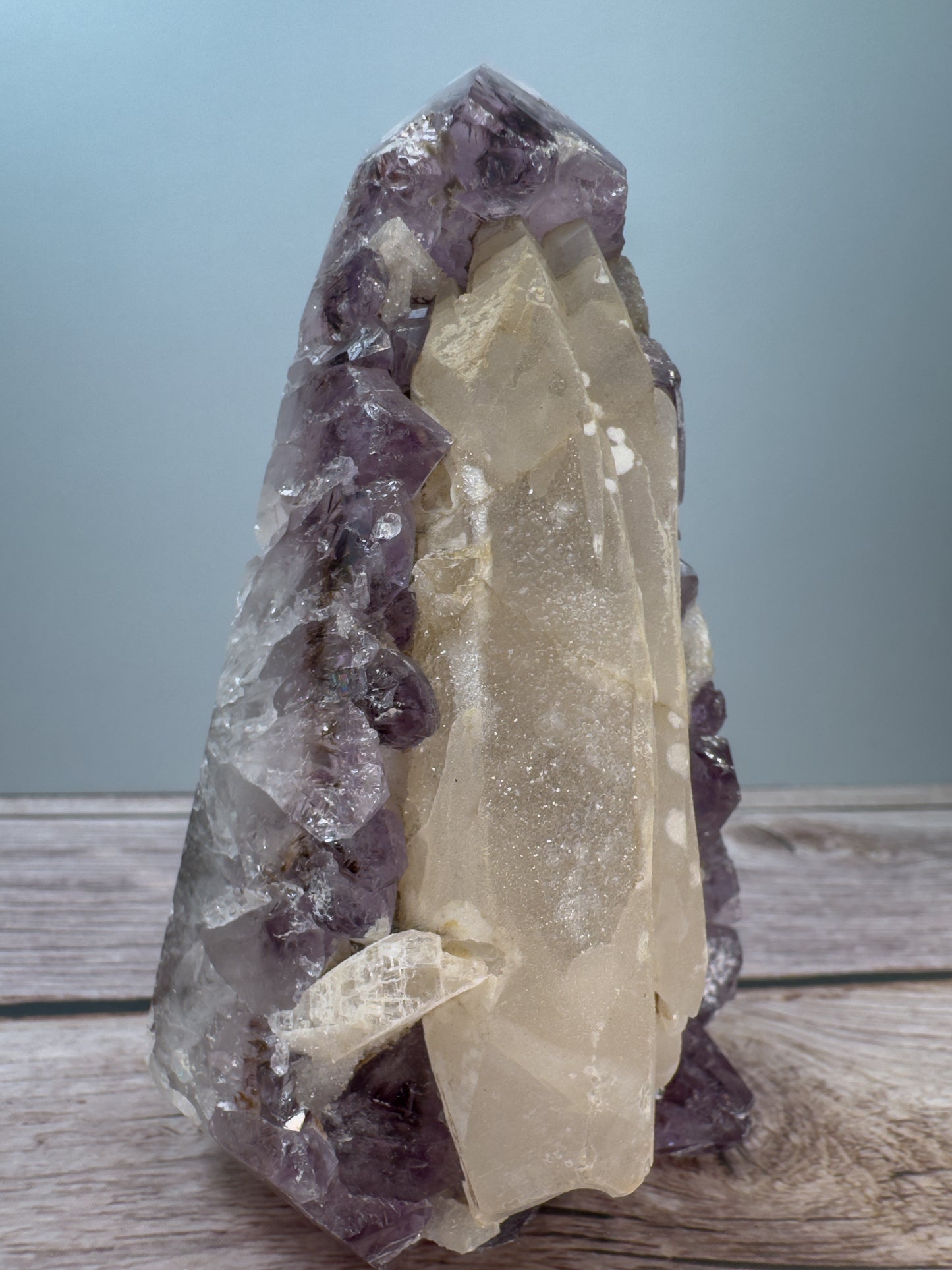 Amethyst Tower – 800036 (5)