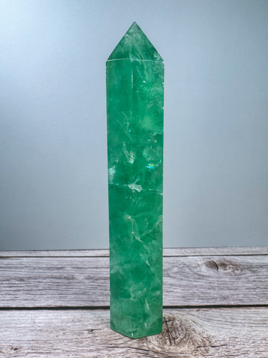 Green Fluorite Tower – 800068