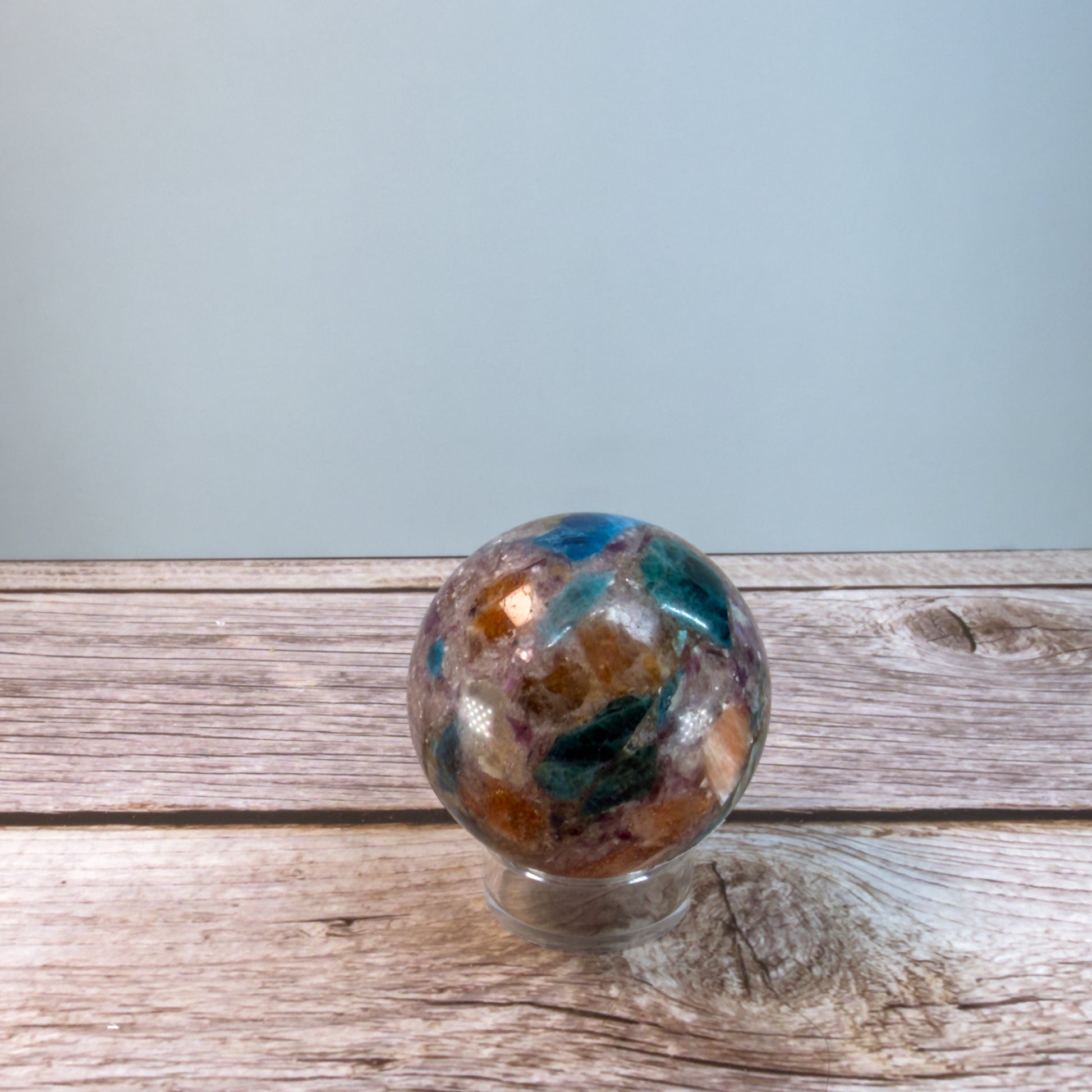 Apatite Sphere – 800079 (2)