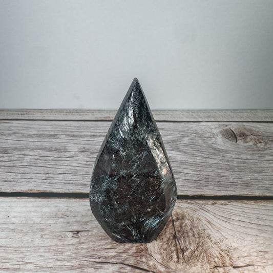 Arfvedsonite Flame – ARF-FLA-0014