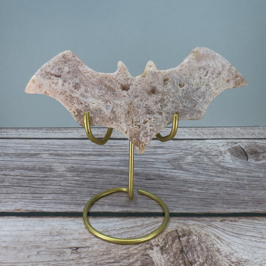 Pink Amethyst On Stand – 100011