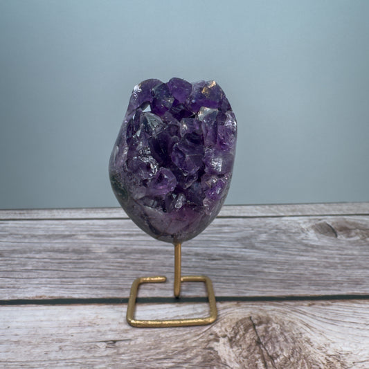 Amethyst On Stand – 800005