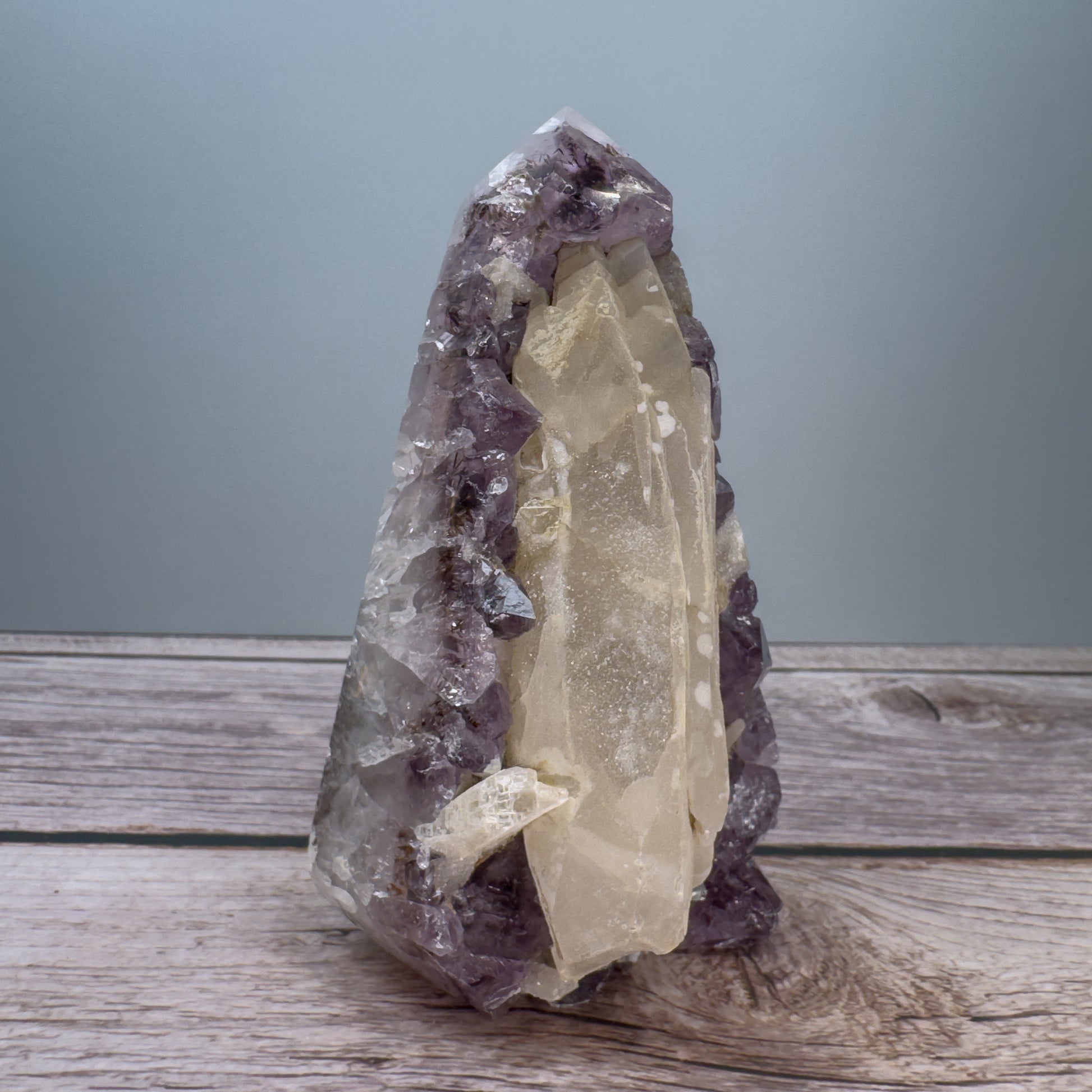 Amethyst Tower – 800036 (3)