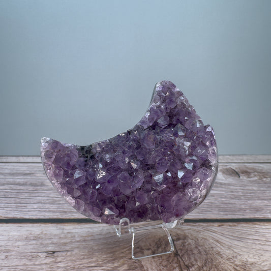 Amethyst Carving – 800041