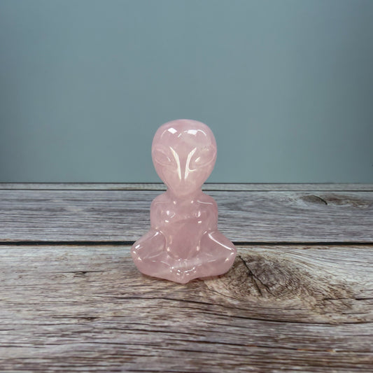 Rose Quartz Carving – 100053