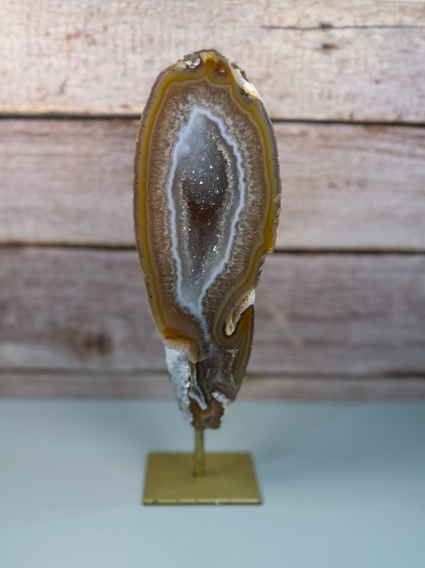 Druzy Agate On Stand – 500014