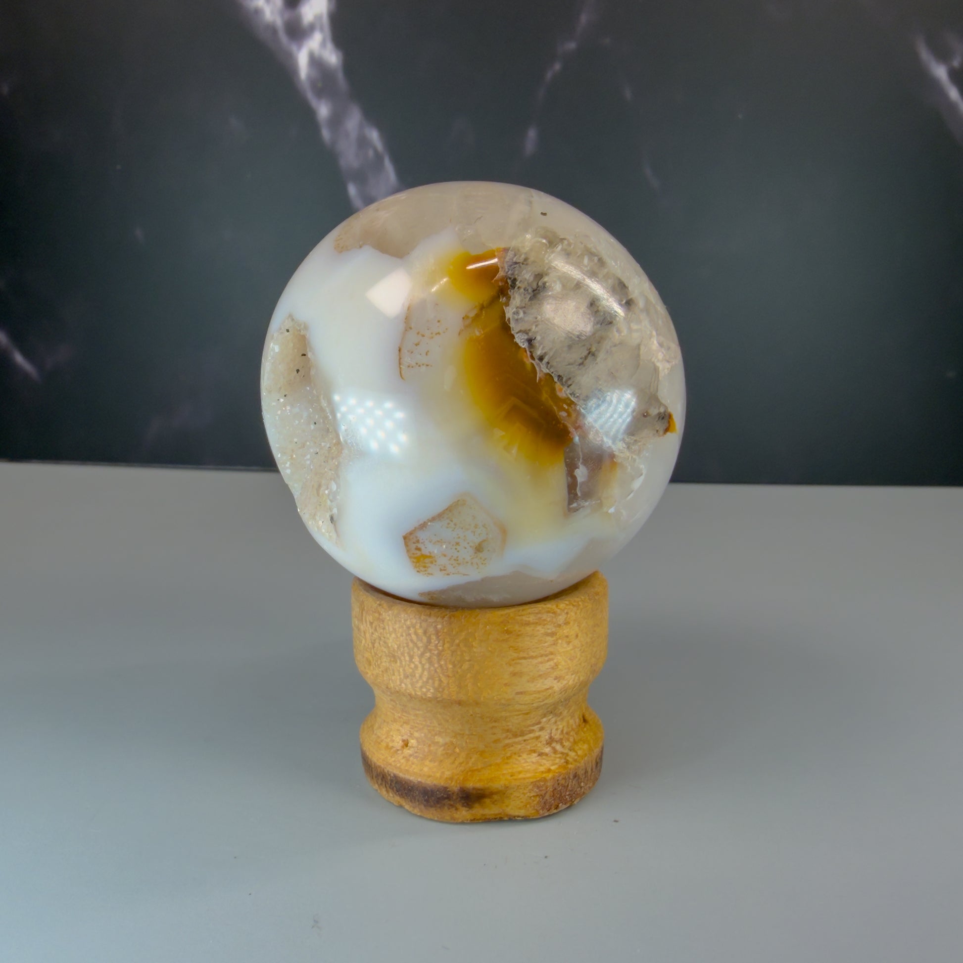 Druzy Agate Sphere – 100129 (2)