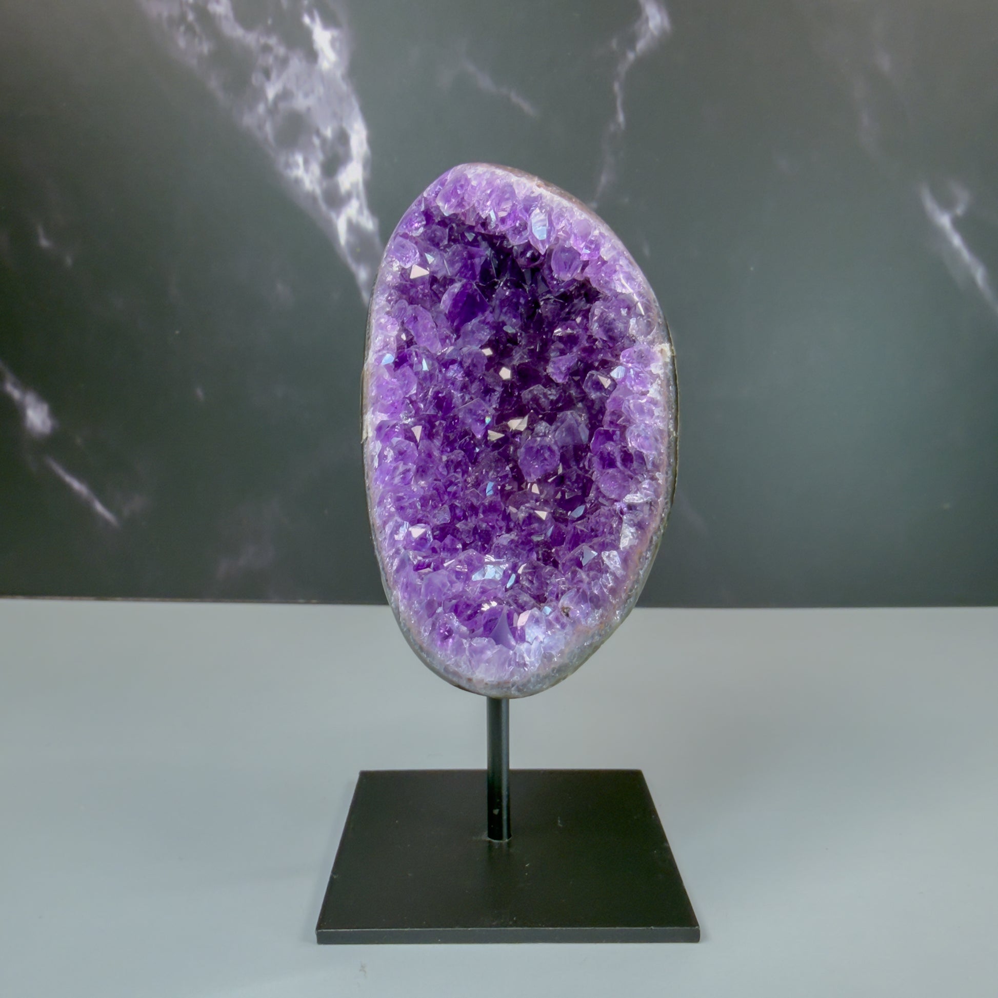 Amethyst On Stand – 100133