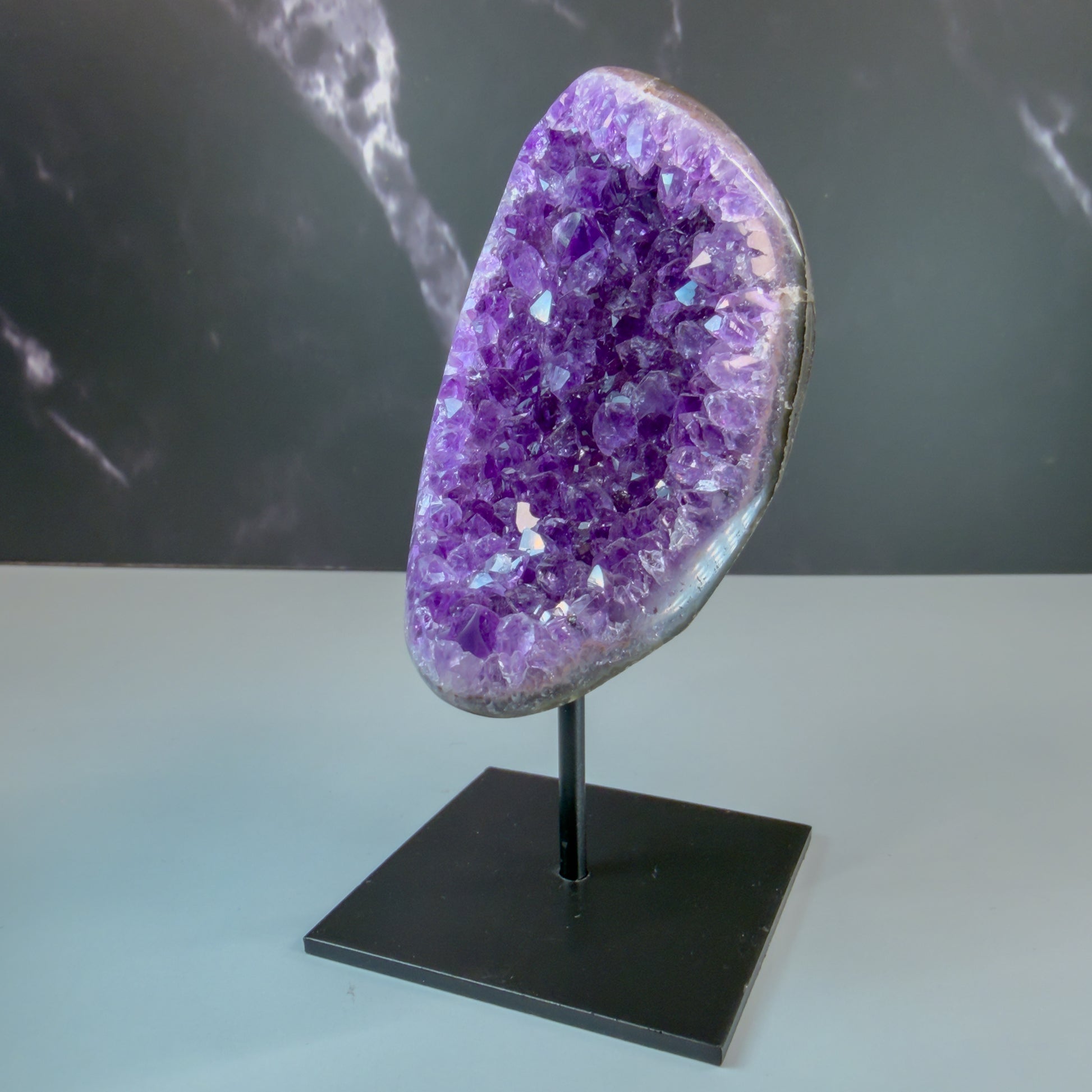 Amethyst On Stand – 100133 (2)