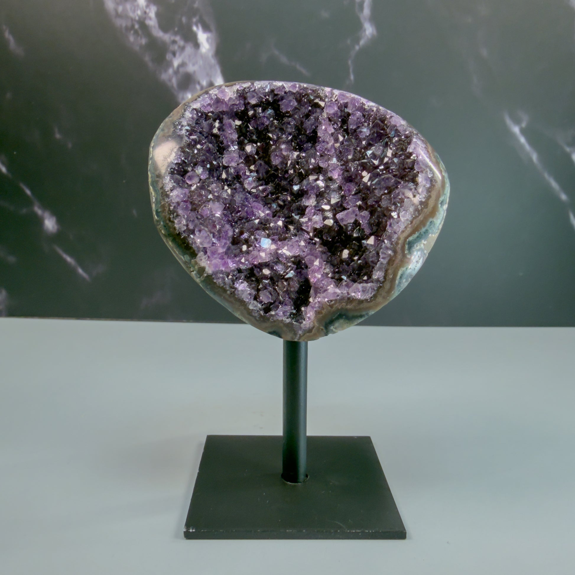 Amethyst On Stand – 100136