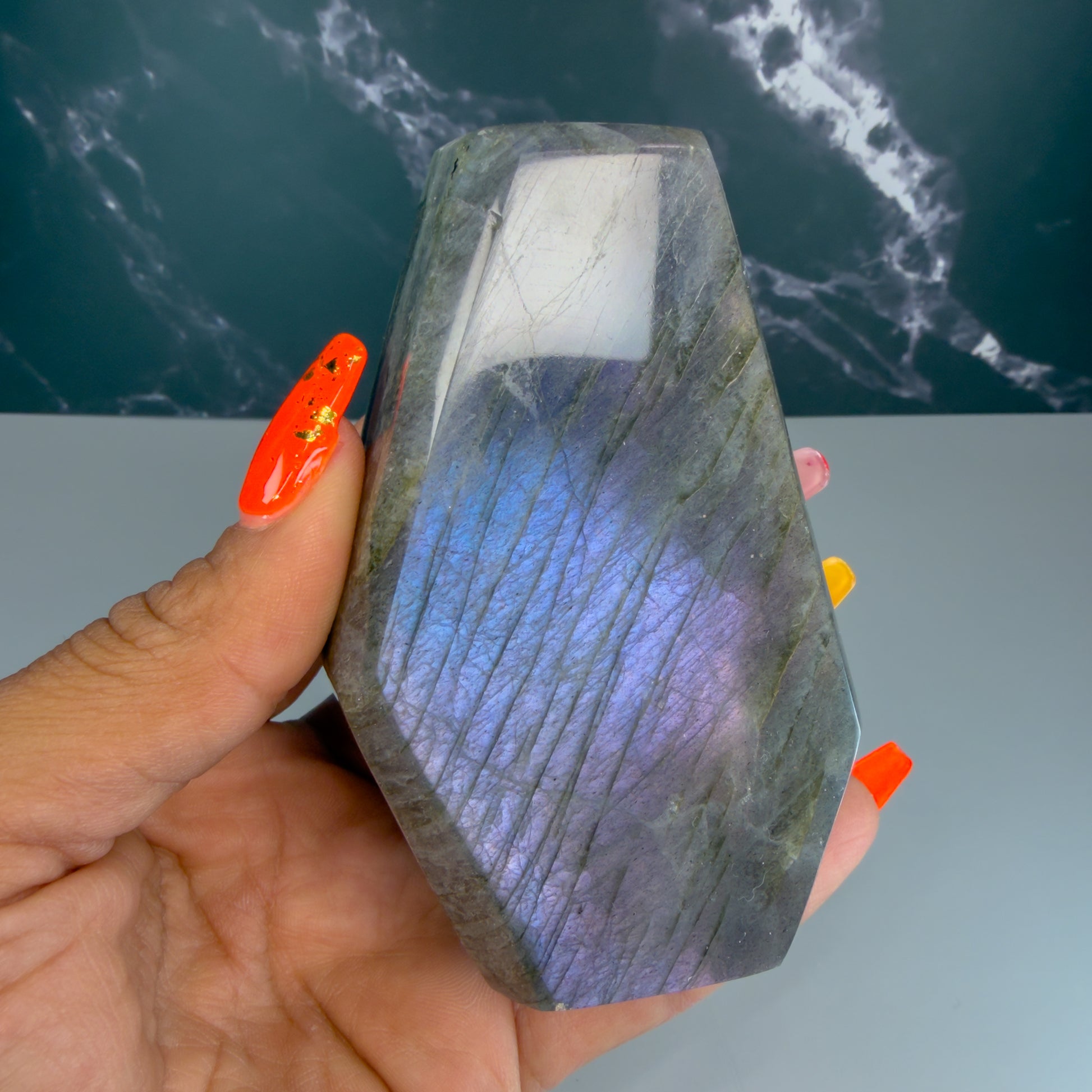 Labradorite Moon Carving – 100273